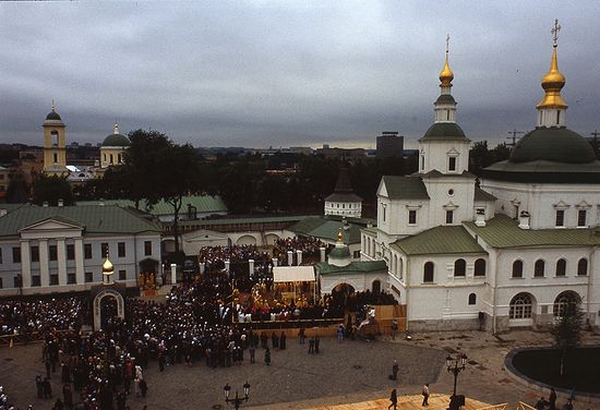 Богослужение в Московском Даниловом монастыре. 12 июня 1988 г.
