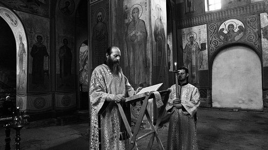 Чтение Евангелия. Фото: Александр Осокин / Православие.Ru