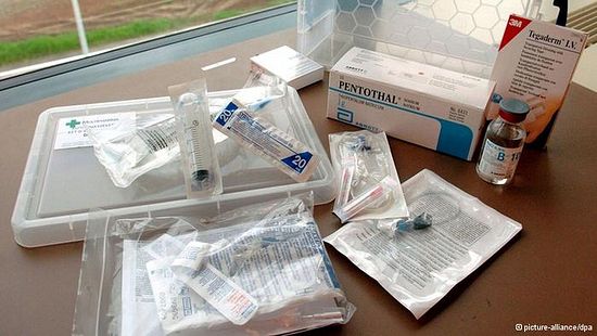 'Euthanasia kits' are available in Belgian chemist shops for GPs
