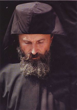 Монах Иона, бывший университетский преподаватель классических языков.