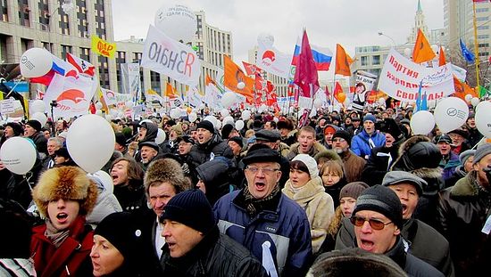 Протестующие на проспекте Сахарова в Москве 24 декабря 2011 года