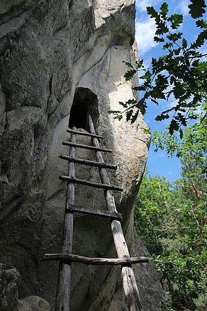 Пещера прп. Дионисия в горах Бузэу, Румыния