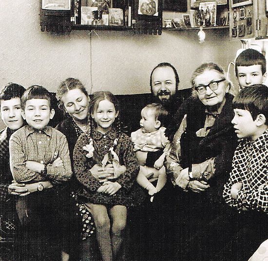 С тёщей, Еленой Владимировной Апушкиной. 1979 г.