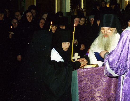 Постриг монахини Амвросии в Пюхтицком монастыре. 14 марта 2003 г.
