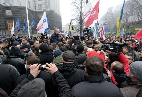 Current Ukrainian PM Arseniy Yatsenyuk rallies protesters in Ukraine last fall. Ivan Bandura / Flickr