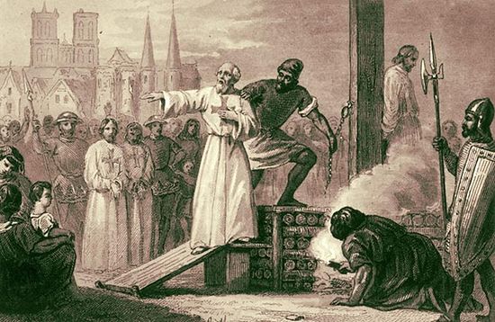 В 1314 году Жака де Моле и Жоффруа де Шарни прилюдно сожги
