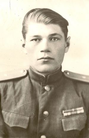 Старший лейтенант Иван Ефимович Зеленухин