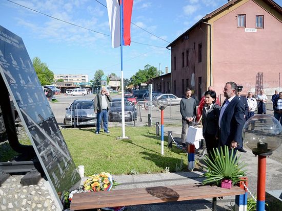 Приједор: Парастос за погинуле жељезничаре