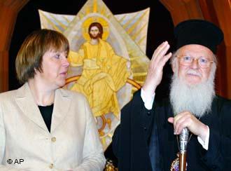 Angela Merkel and Patriarch Bartholomew I in Turkey, in 2004. (Photo: AP Photo/Osman Orsal)