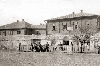 Тюрьма в Николаевске (Пугачеве) (фото с сайта www.pg4.ru)