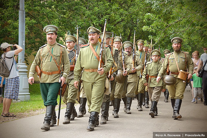Военный парад. Фото: Антон Поспелов / Православие.Ru