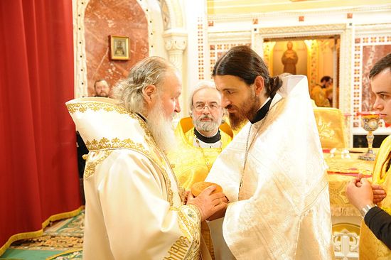 Святейший Патриарх Кирилл, протоиерей Александр Ильяшенко, иерей Филипп Ильяшенко