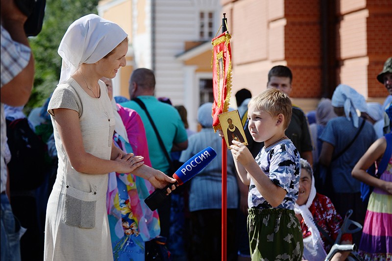 Крестный ход в честь 700-летия преп. Сергия.  Фото: Патриархия.Ru