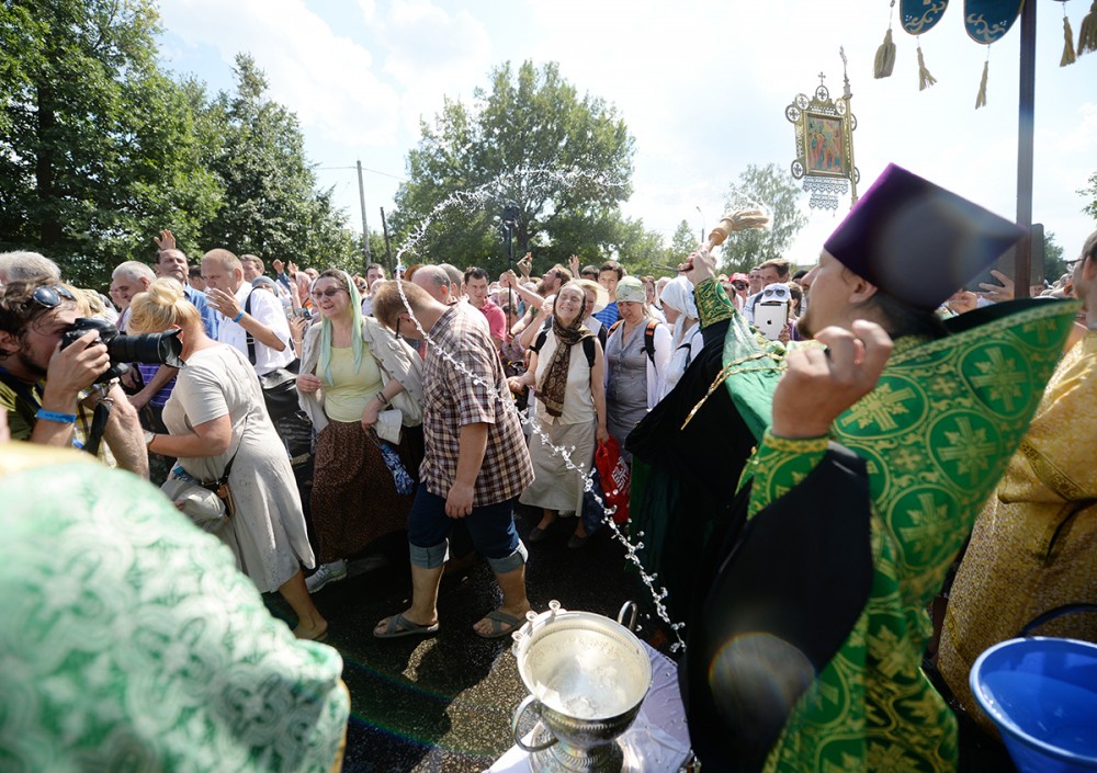 Крестный ход в честь 700-летия преп. Сергия.  Фото: Патриархия.Ru