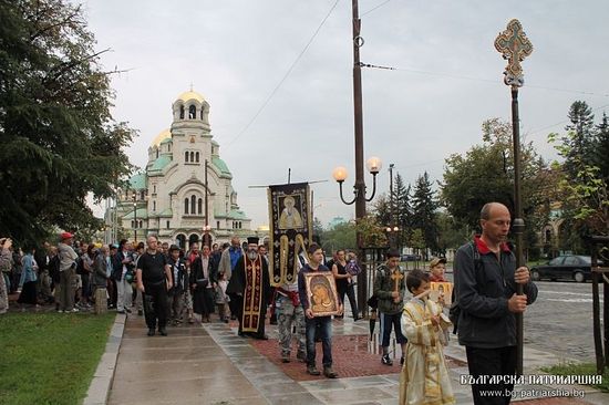 Procession of the cross in honour of St. John of Rila starts in Bulgaria