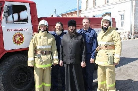 Добровольная пожарная команда при Горнальском Свято-Николаевском Белогорском монастыре.