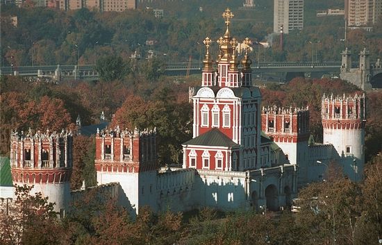 Новодевичий монастырь в Москве ждет масштабная реставрация.