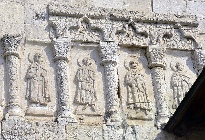 Белокаменная резьба