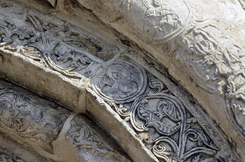 Белокаменная резьба