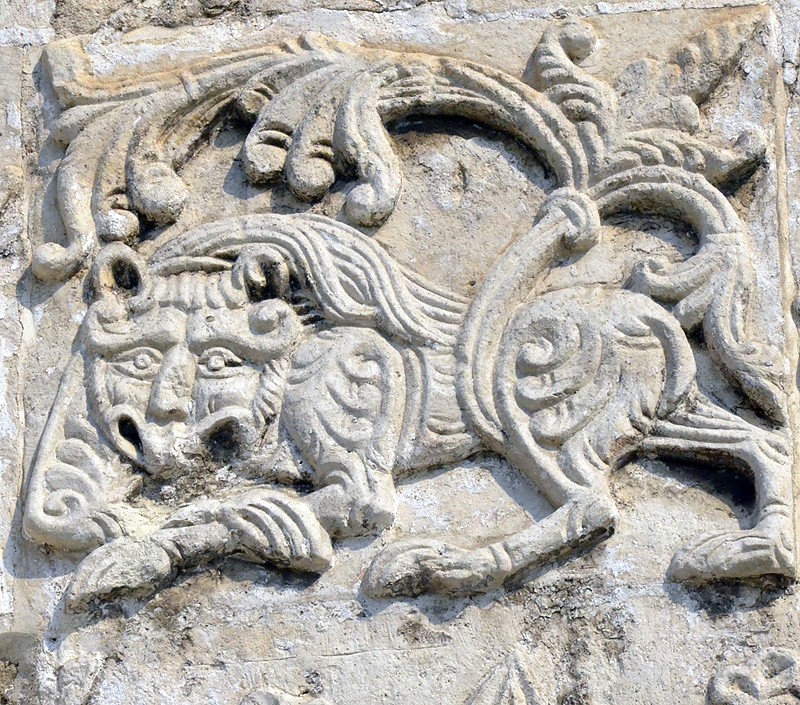 Белокаменная резьба