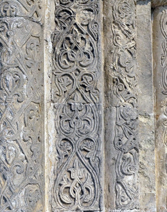 Белокаменная резьба