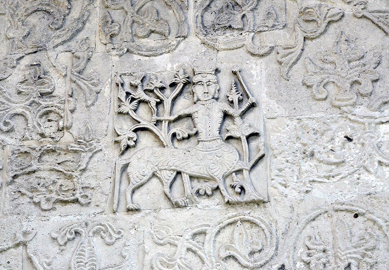 Белокаменная резьба