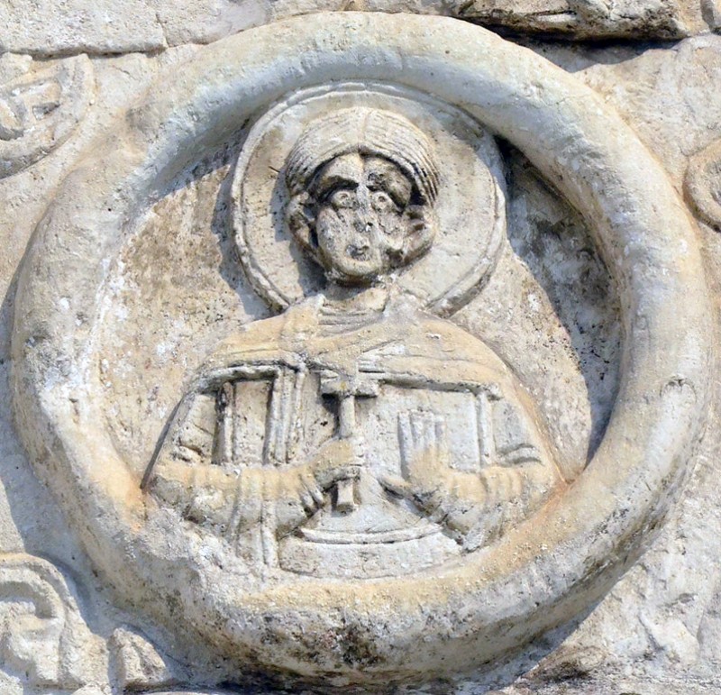 Белокаменная резьба