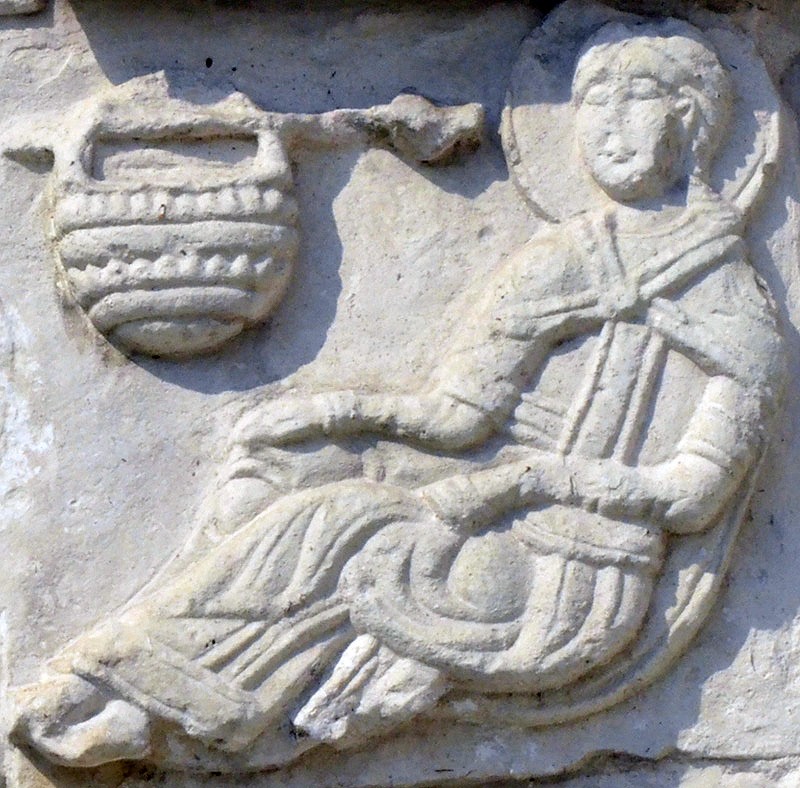 Белокаменная резьба