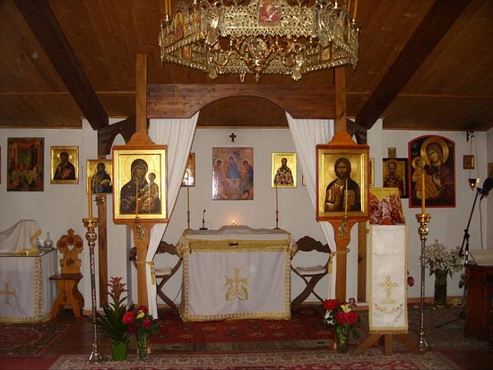 В Церкви Успения Богородицы румынского коплекса под Римом