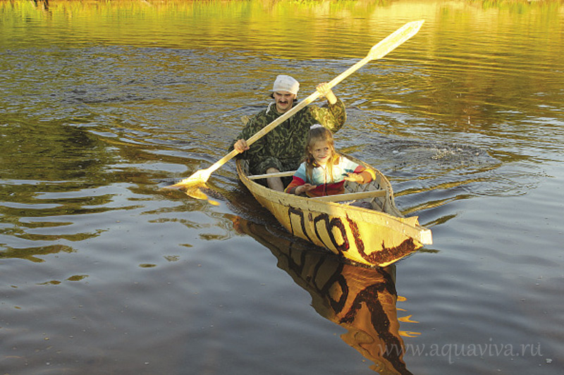 Эту "лодку эвенков" Андрей подарил Наташе на 10-летие свадьбы