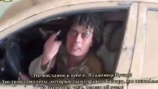В сентябре сенсацией стало видео, на котором боевики ИГ угрожают В.Путину и обещают включить Чечню в свой "халифат". Фото RT