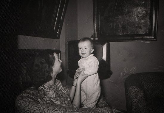 Детская фотография с матерью