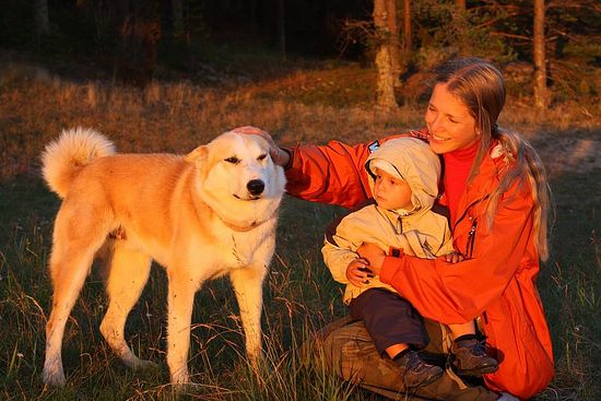Татьяна Юшманова с сыном и собакой