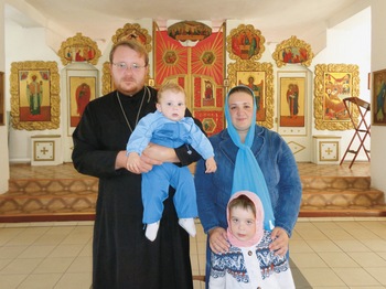Священник Кирилл Бауков и его «домашняя церковь»