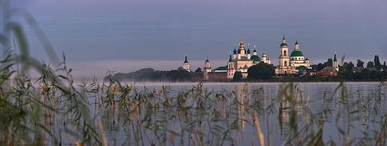 Спасо-Яковлевский монастырь в Ростове Великом. Фото Николая Сапронова