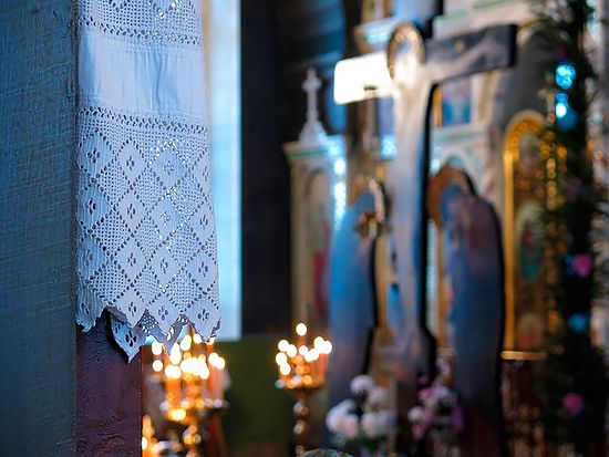 На молебне в Покровском храме. Фото: Алексей Колосов