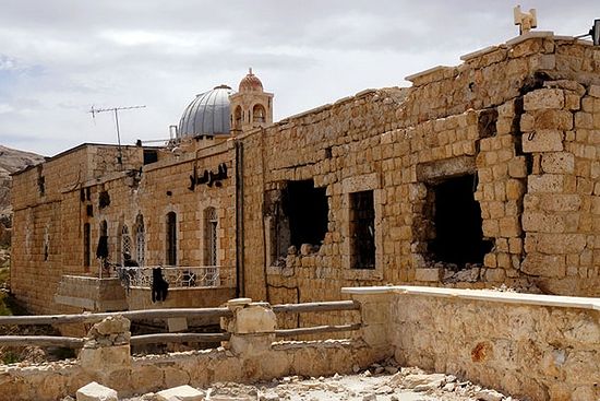 Малула. Древни манастир Св. Сергија и Вакха, из којег је сиријска армија морала да избацује побуњенике уз помоћ тешког наоружања