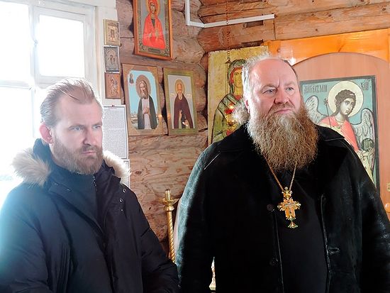 Священики Александр Лебедев и Роман Сенников