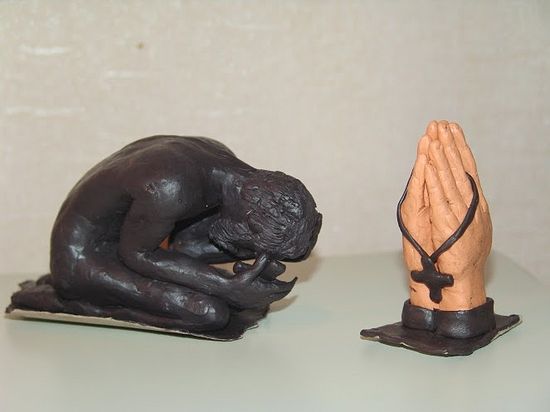 Моление заключенного. Скульптура из СИЗО-5