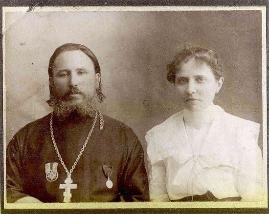 Протоиерей Иаков Корчинский (1861-1941) с матушкой Варварой