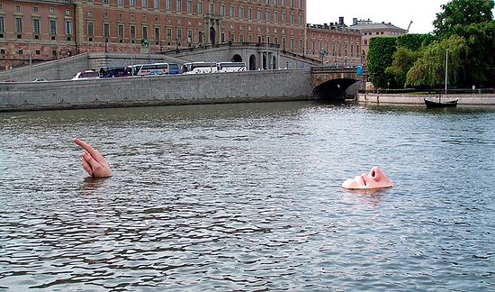 Современное искусство в центре Стокгольма. Фото: http://www.panoramio.com/photo/6008325