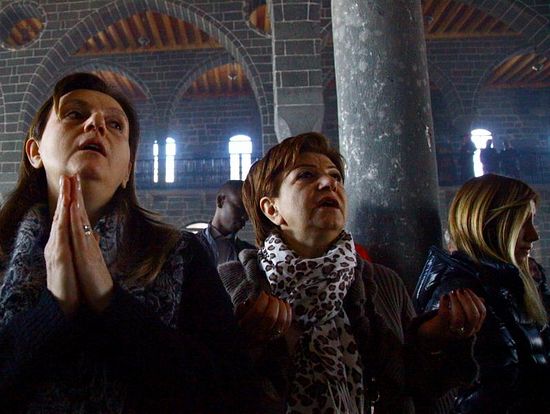 ARMENIAN MUSLIMS LIVING IN TURKEY ARE RETURNING TO CHRISTIANITY