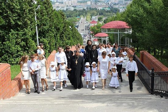 Белгород. Породица Осјак одлази да прими награду „Родитељски рекорд“. 2012. г.