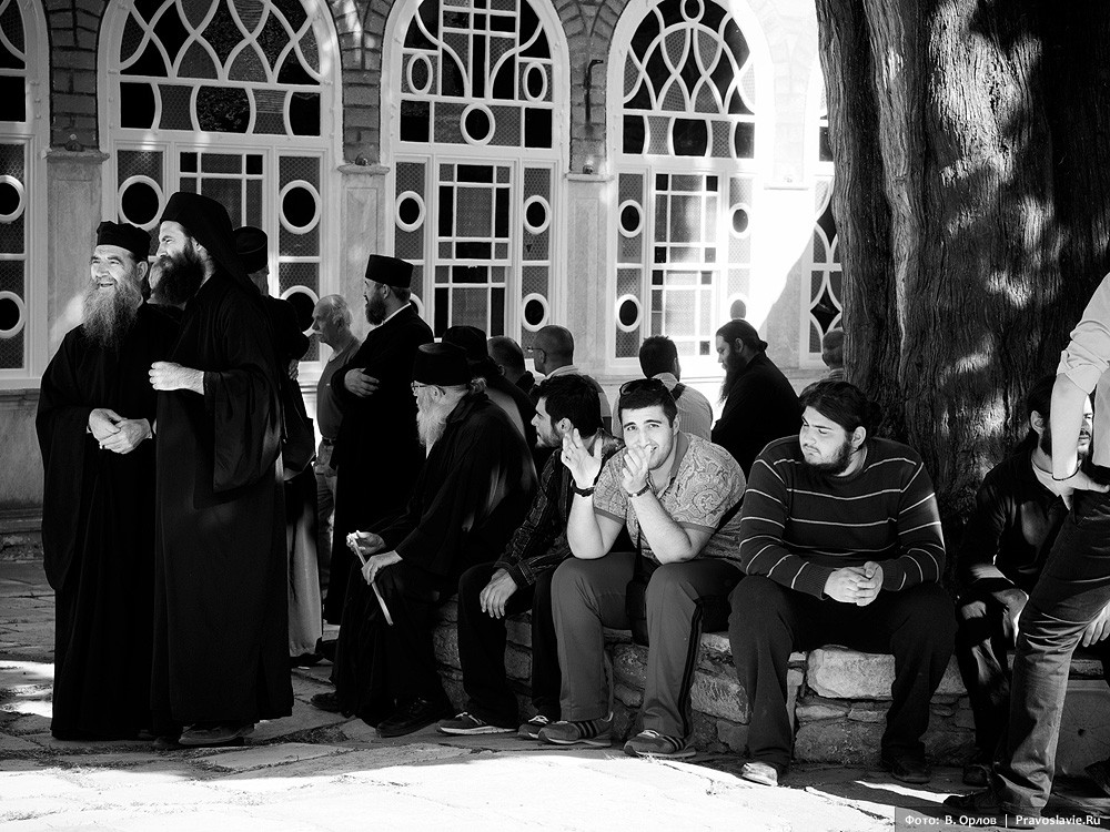 A procession of the cross at the Great Lavra Monastery of Mt. Athos (a photo gallery). Photo: Vladimir Orlov / Pravoslavie.ru