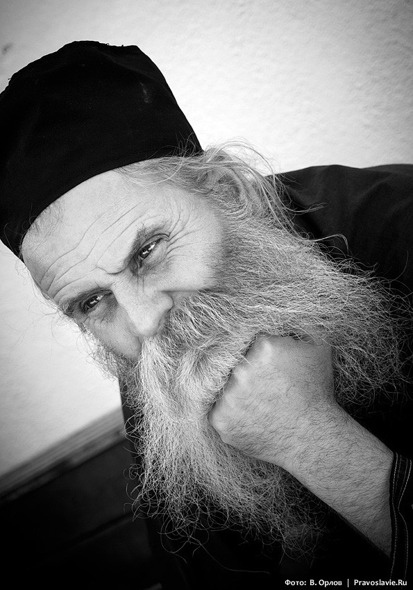 A procession of the cross at the Great Lavra Monastery of Mt. Athos (a photo gallery).  Photo: Vladimir Orlov / Pravoslavie.ru