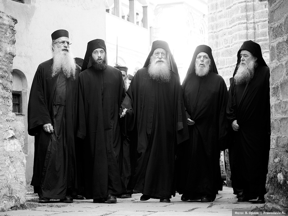 A procession of the cross at the Great Lavra Monastery of Mt. Athos (a photo gallery).  Photo: Vladimir Orlov / Pravoslavie.ru