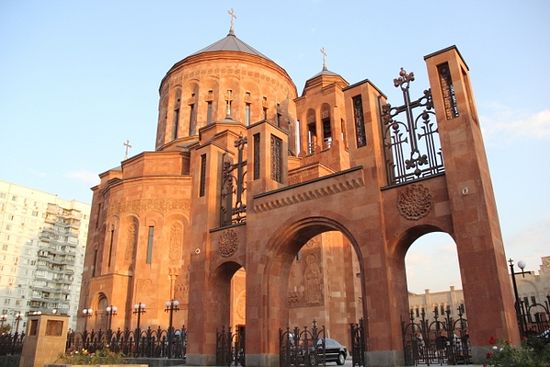 На территории армянского храма в Москве установят бюст Николая II / Православие.Ru