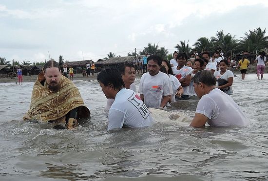 Крещение филиппинцев