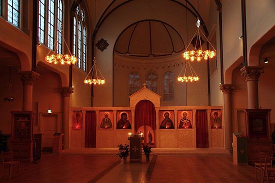 St Nicholas Russian Orthodox Church, Amsterdam, showing the effect of the coloured glass bowls on the lighting.