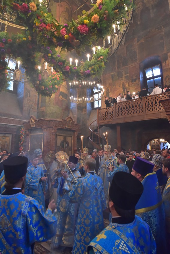 Патриаршее богослужение в московском Сретенском монастыре. Фото: Анатолий Горяинов / Православие.Ru